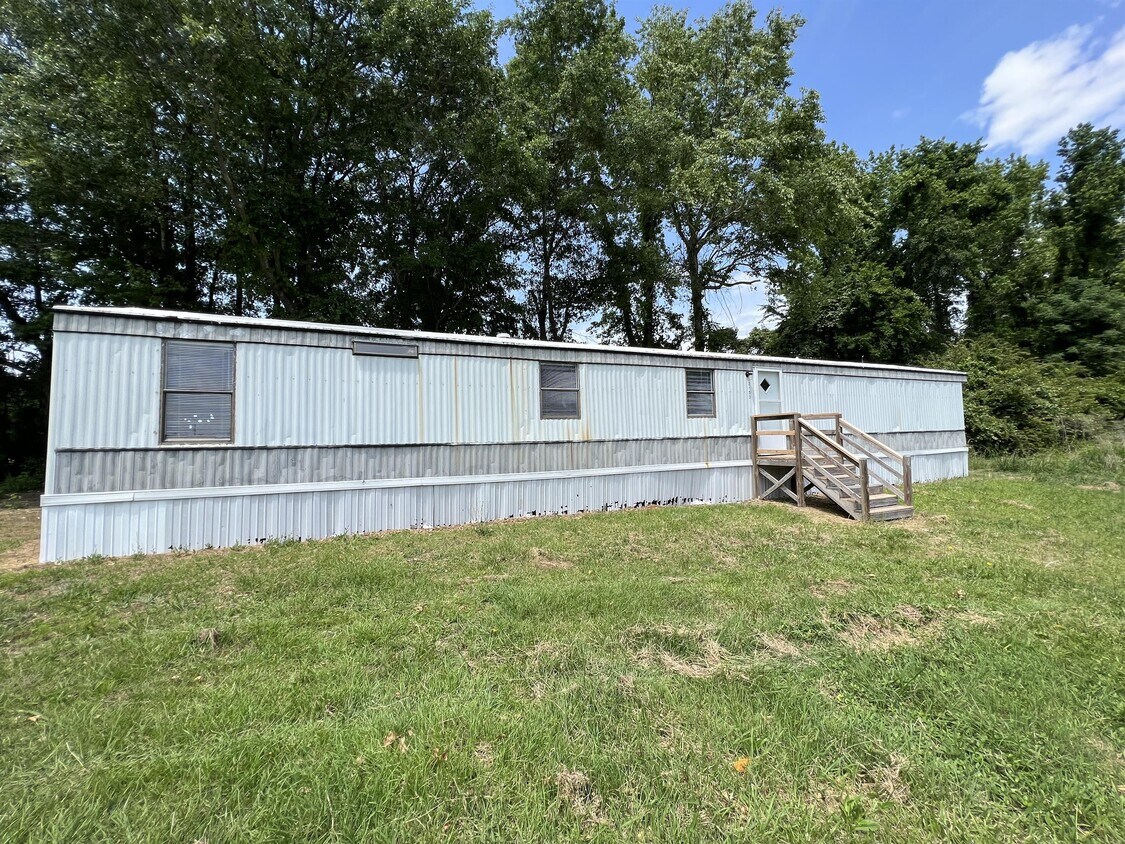 Primary Photo - 2153 Mamie Rd