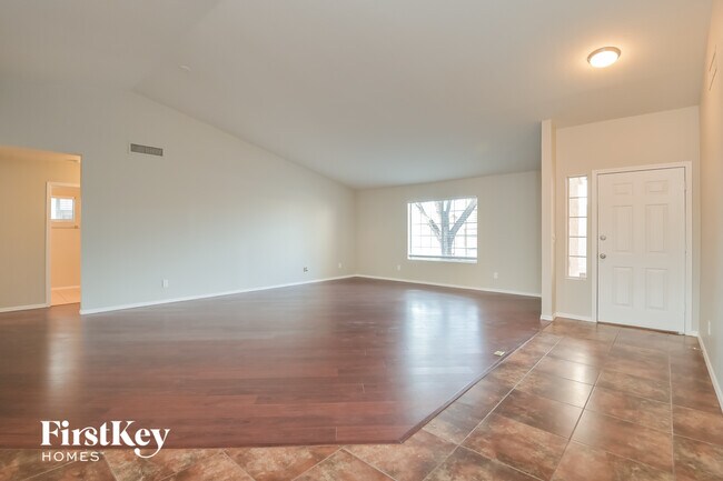 Foto del edificio - 9550 E Caldwell Dr