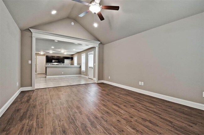 Foto del edificio - 3713 SW Davinci Blvd