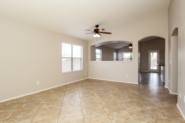 Building Photo - 9935 W Potter Dr