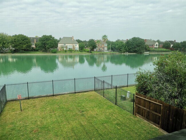 Foto del edificio - 2302 Waterford Park St