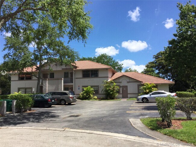 Foto del edificio - 4175 NW 114th Ave