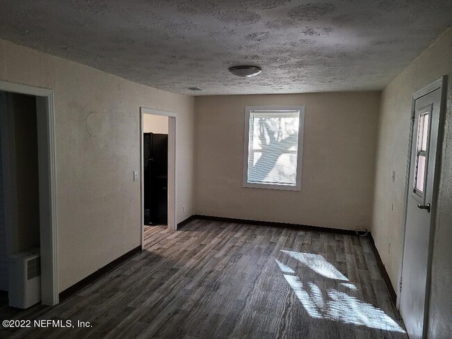 Building Photo - 1718 Mc Quade St