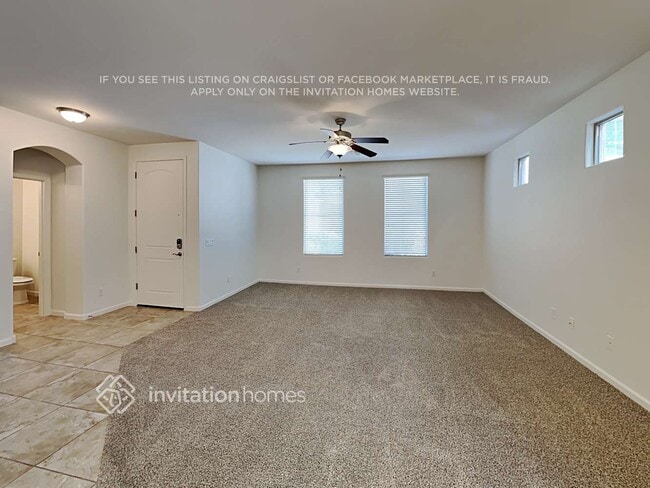 Building Photo - 1385 S Moccasin Trail