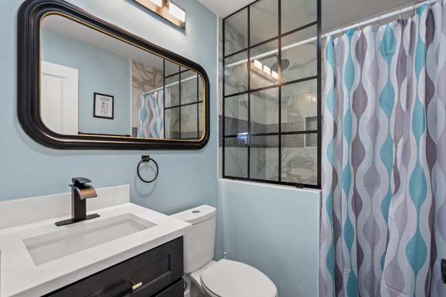 Photo - 7525 Birch St House