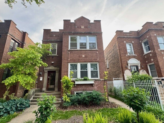Foto del edificio - 6724 N Campbell Ave
