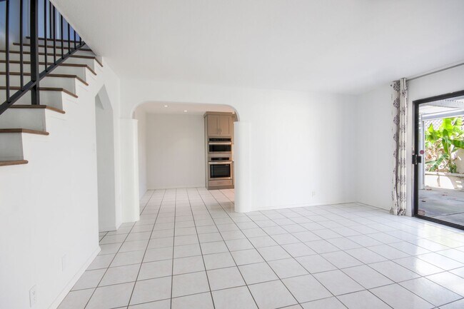 Foto del edificio - 7035 Lisa Ln