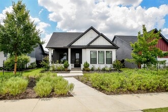 Building Photo - 15247 Parkland Canyon Dr