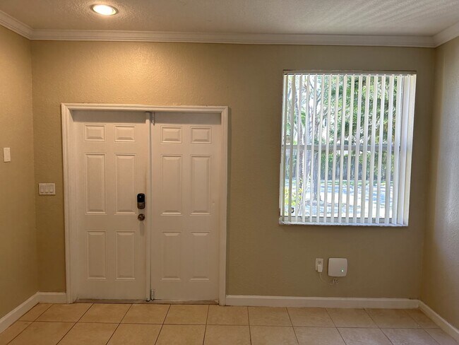 Foto del edificio - 16945 SW 34th St