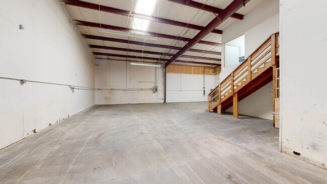 Building Photo - 6200 Stainless Way