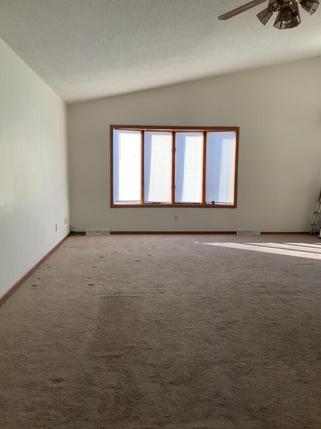 Building Photo - 2702 Morningside Dr