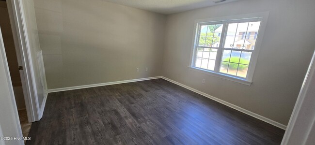 Foto del edificio - 3427 Westgate Dr