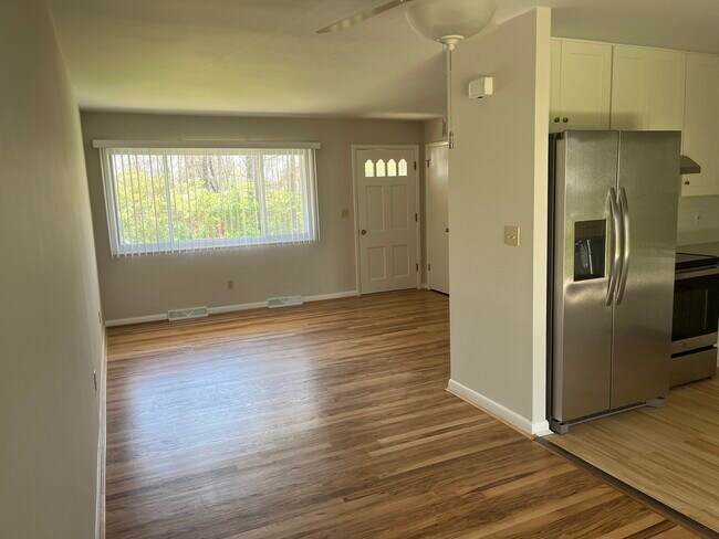 sala de estar - 1818 W Loveland Ave