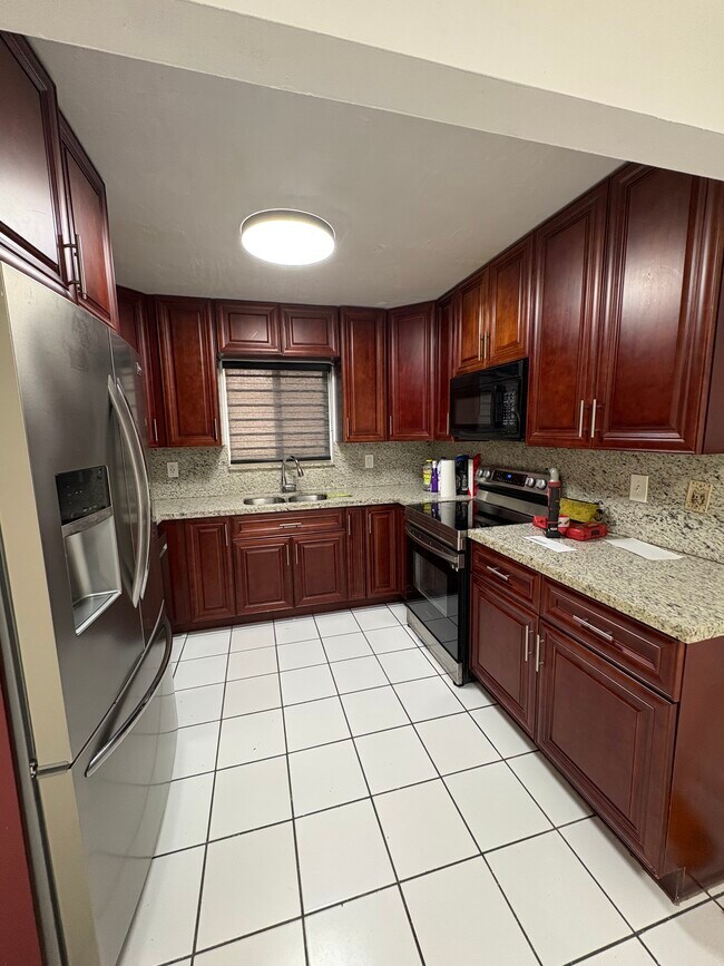 Foto del edificio - 2925 W 80th St