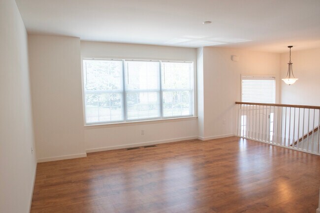 Foto del edificio - 635 Winding Ln