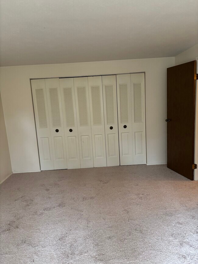 Foto del edificio - 27619 Evergreen Run