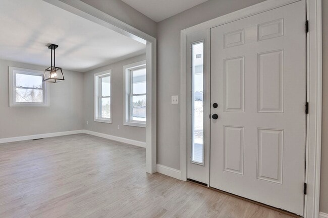 Building Photo - 39b Windsor lane