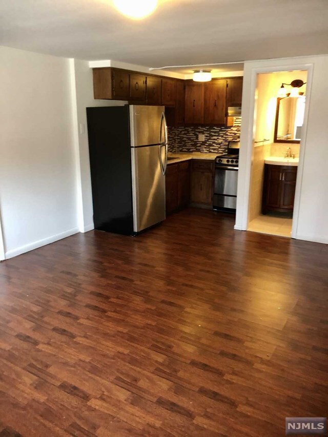 Building Photo - 310 East Homestead Avenue, Unit 11