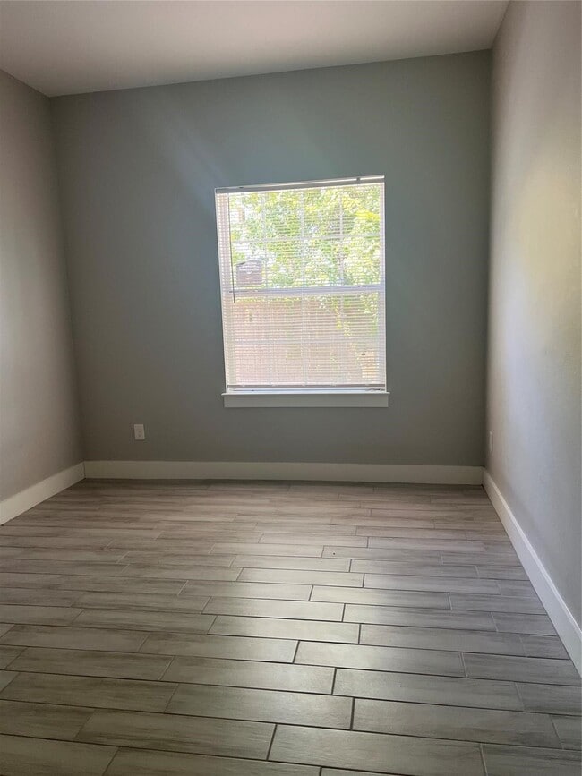 Building Photo - 3521 Toliver St