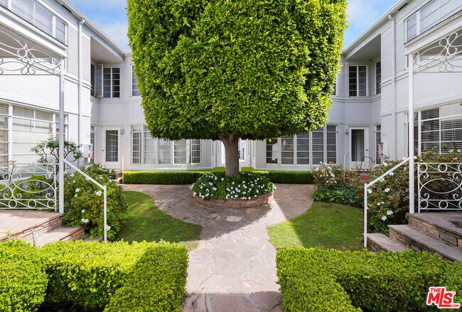 Foto del edificio - 154 N Sycamore Ave
