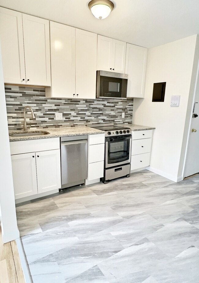 Photo - 1027 Commonwealth Avenue Townhome