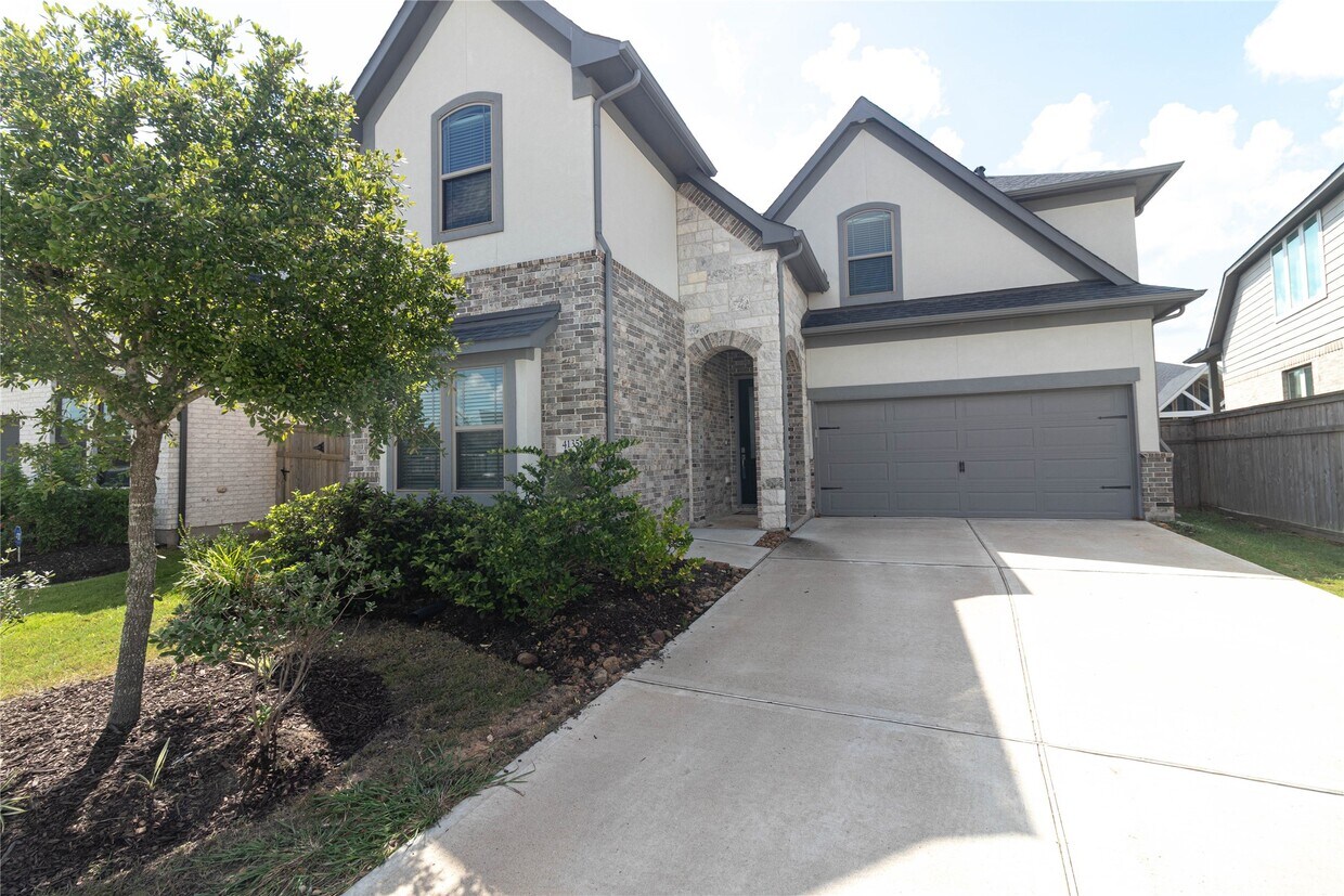 Foto principal - 4135 Chloe Ridge Ln
