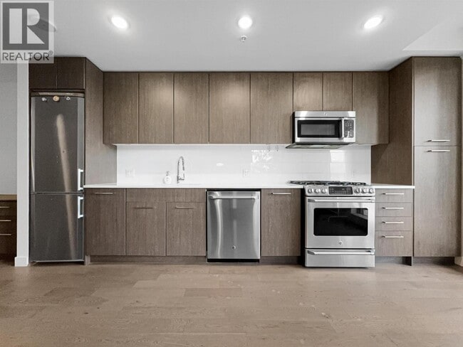 Building Photo - 9080 University Crescent