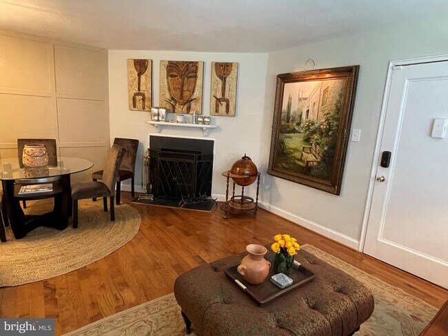 Foto del edificio - 2606 Tunlaw Rd NW