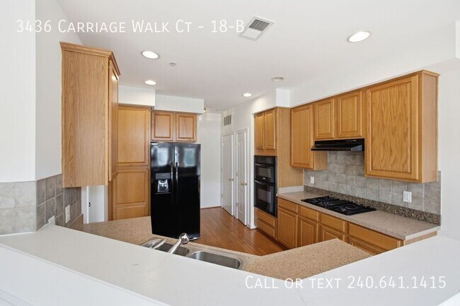 Building Photo - 3436 Carriage Walk Ct