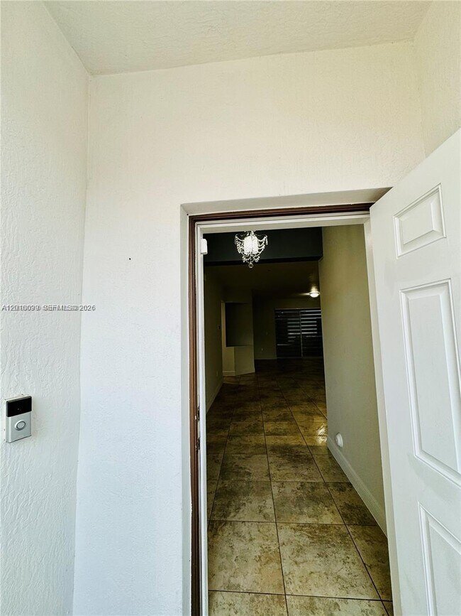 Foto del edificio - 12430 SW 50th St