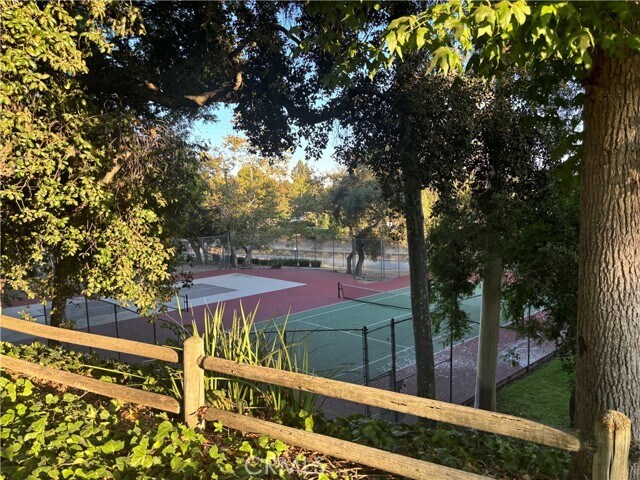 Foto del edificio - 453 Heatherglen Ln