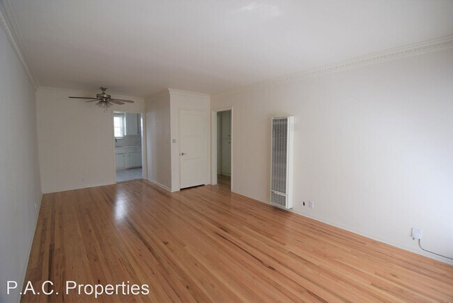 Building Photo - 2 br, 1 bath Apartment - 1213 S Orange Gro...