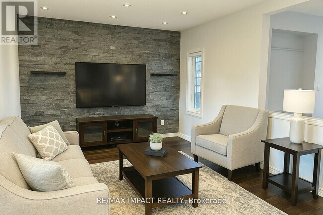 Building Photo - 212 Greenwater Pl