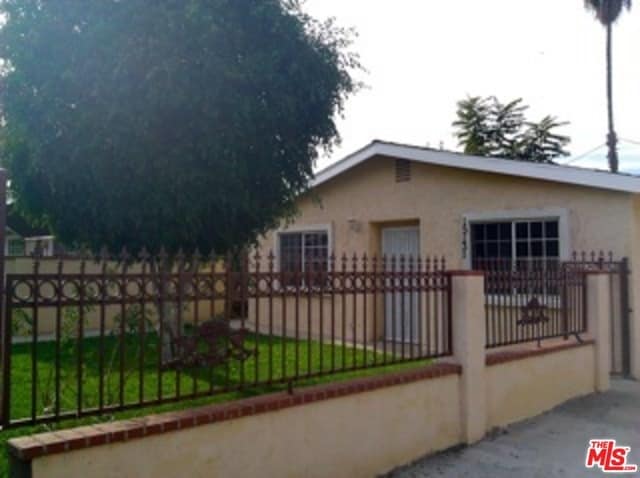 Foto del edificio - 15131 Polk St