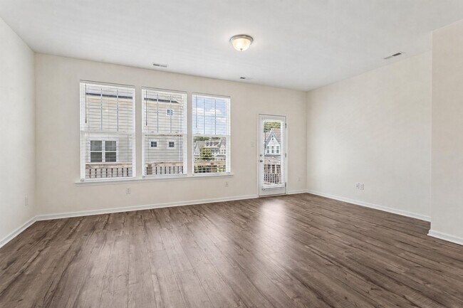 Building Photo - Quarterpath at Williamsburg – Two Primary Suites