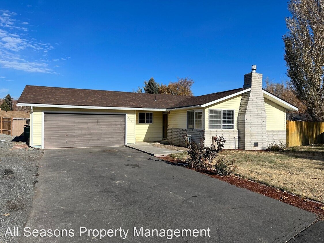 3 br, 2 bath House 4407 Meadows Ct N House Rental in Klamath Falls