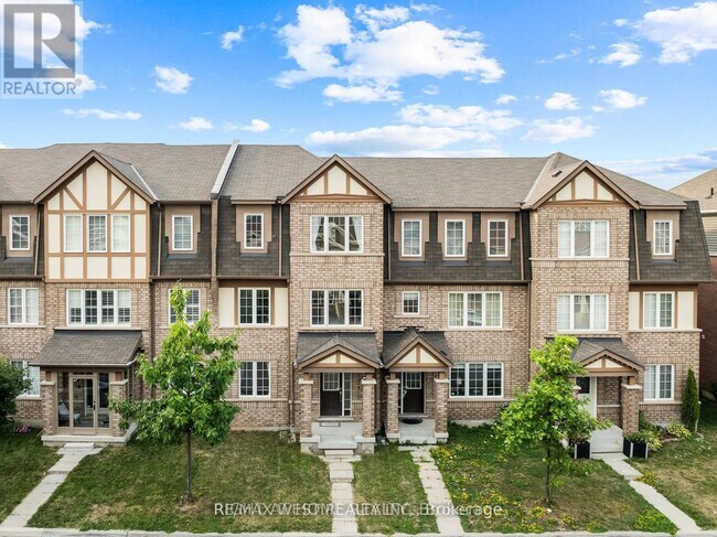 Building Photo - 18 Allium Rd