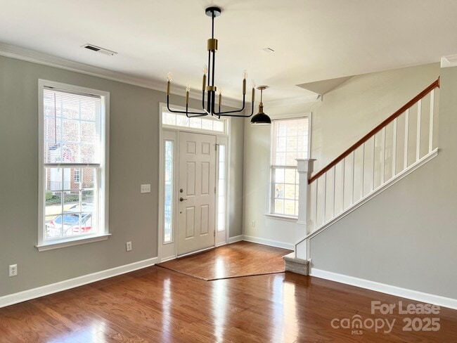 Foto del edificio - 630 Old Meeting Way