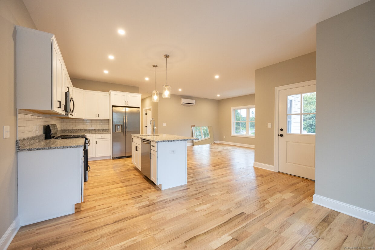 Foto principal - 227 Old Towne Rd