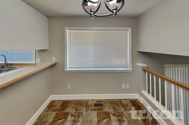 Foto del edificio - 4510 41st St NE