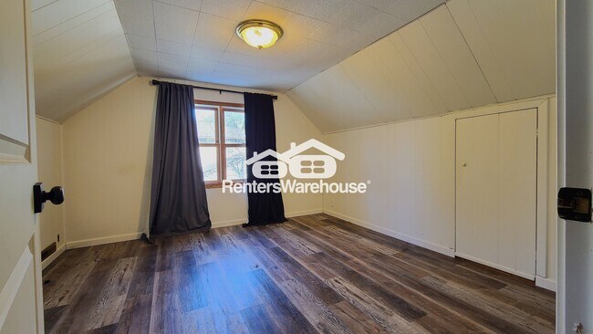 Foto del edificio - 525 Birch St