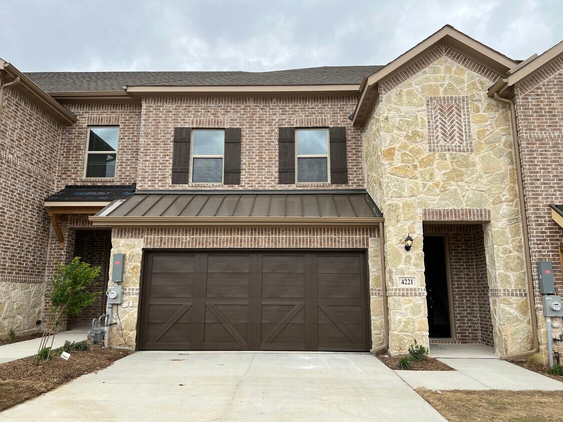 4221 Mingo Dr, Carrollton, TX 75010 Townhome Rentals in Carrollton TX