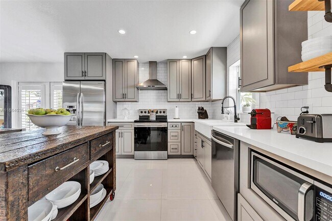 Foto del edificio - 4421 NE 16th Ave