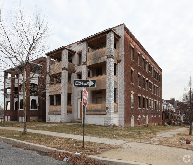 2517 Linden Ave, Baltimore, MD 21217 Apartments Baltimore, MD