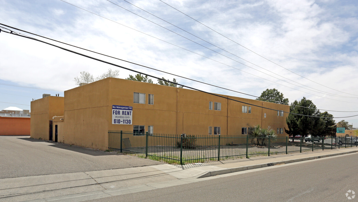 Building Photo - Aspen Springs Apartments