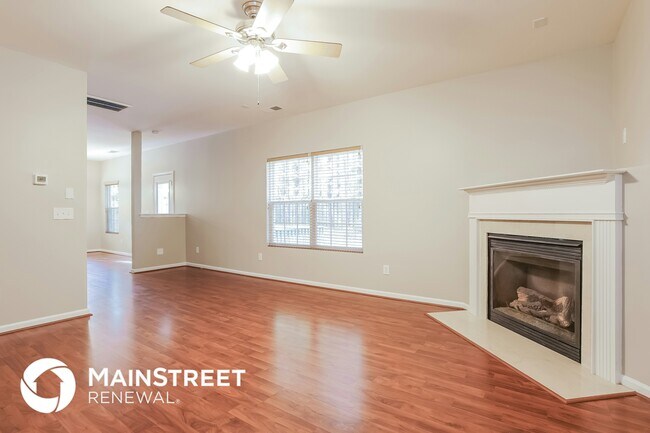 Foto del edificio - 235 River Hills Dr