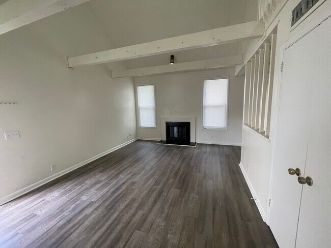 Foto del edificio - 1424 Bell Trace Dr