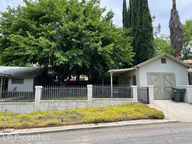 Building Photo - 1 br, 1 bath House - 305 Laurel Drive