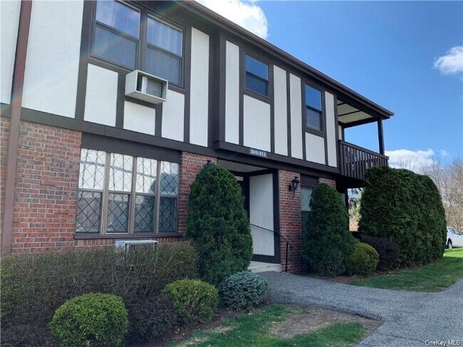 Building Photo - 308 Sierra Vista Ln