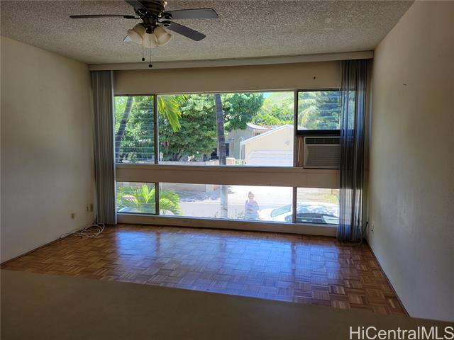 Building Photo - 3721 Kanaina Ave